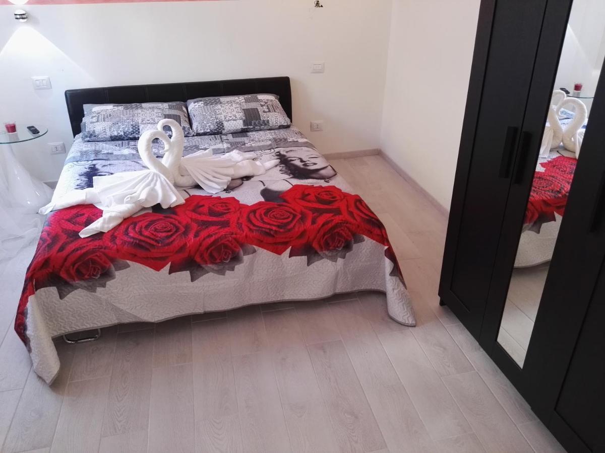 A Due Passi Dal Mare Bed and Breakfast Acquappesa Exteriör bild