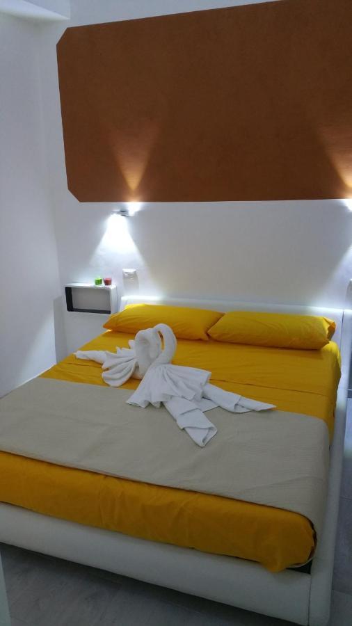 A Due Passi Dal Mare Bed and Breakfast Acquappesa Exteriör bild