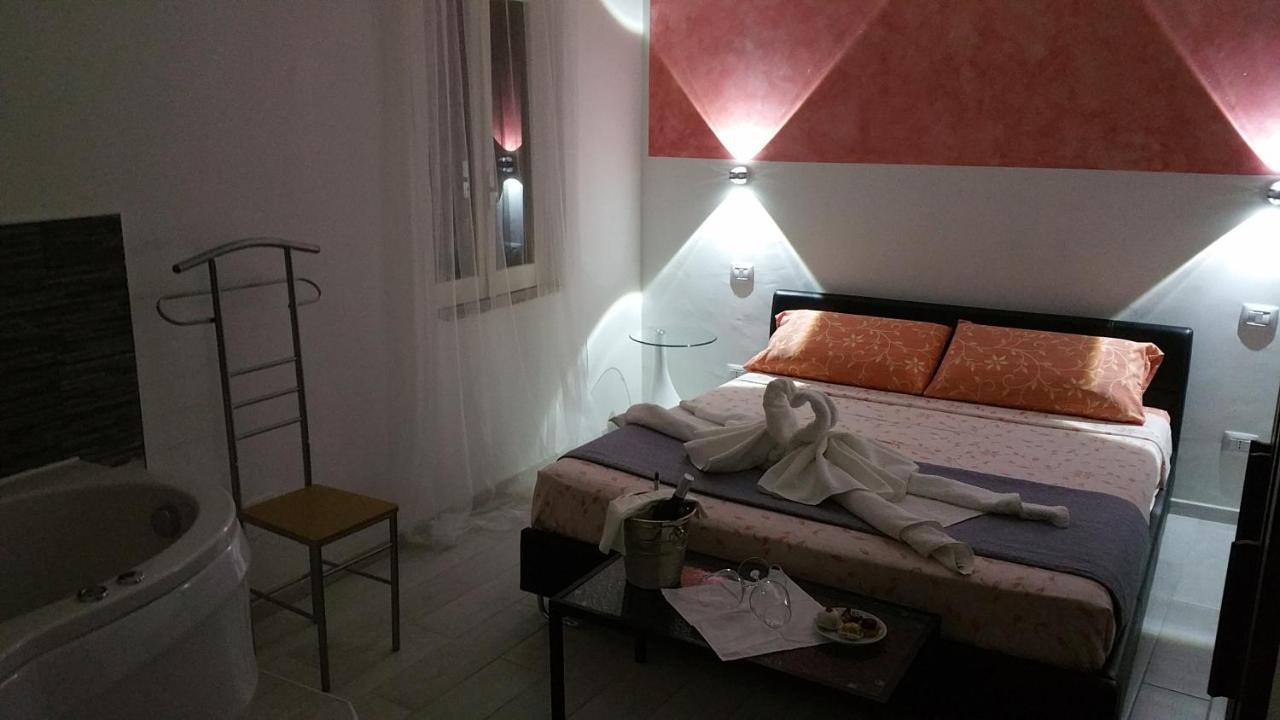 A Due Passi Dal Mare Bed and Breakfast Acquappesa Exteriör bild