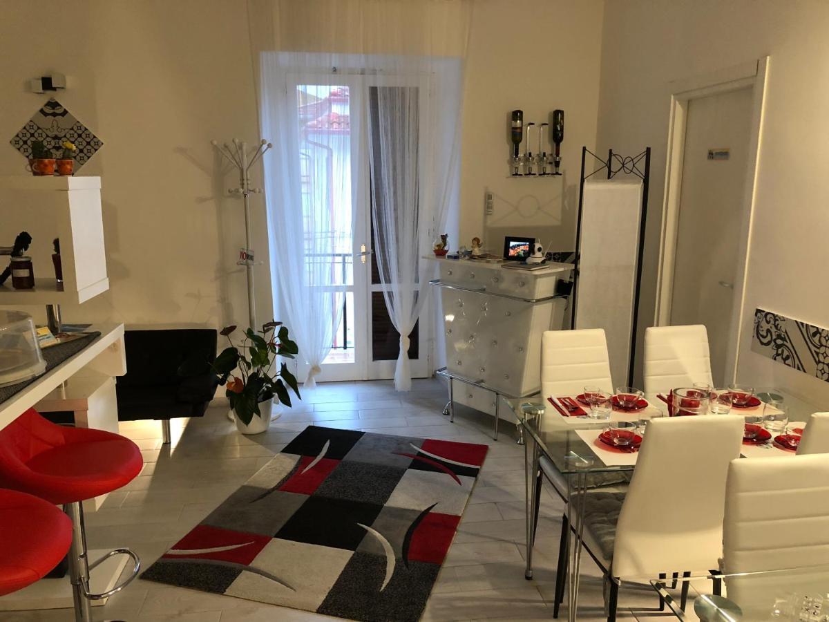 A Due Passi Dal Mare Bed and Breakfast Acquappesa Exteriör bild