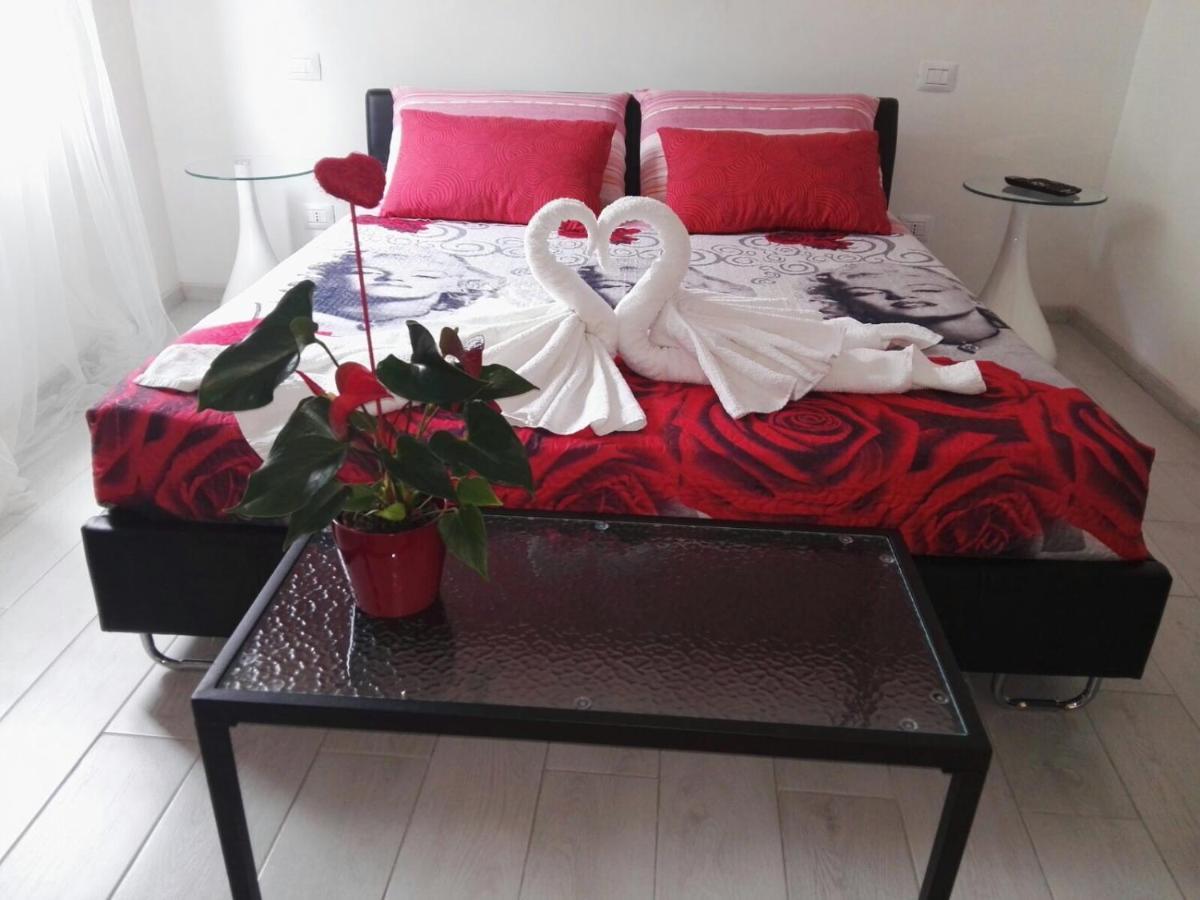 A Due Passi Dal Mare Bed and Breakfast Acquappesa Exteriör bild