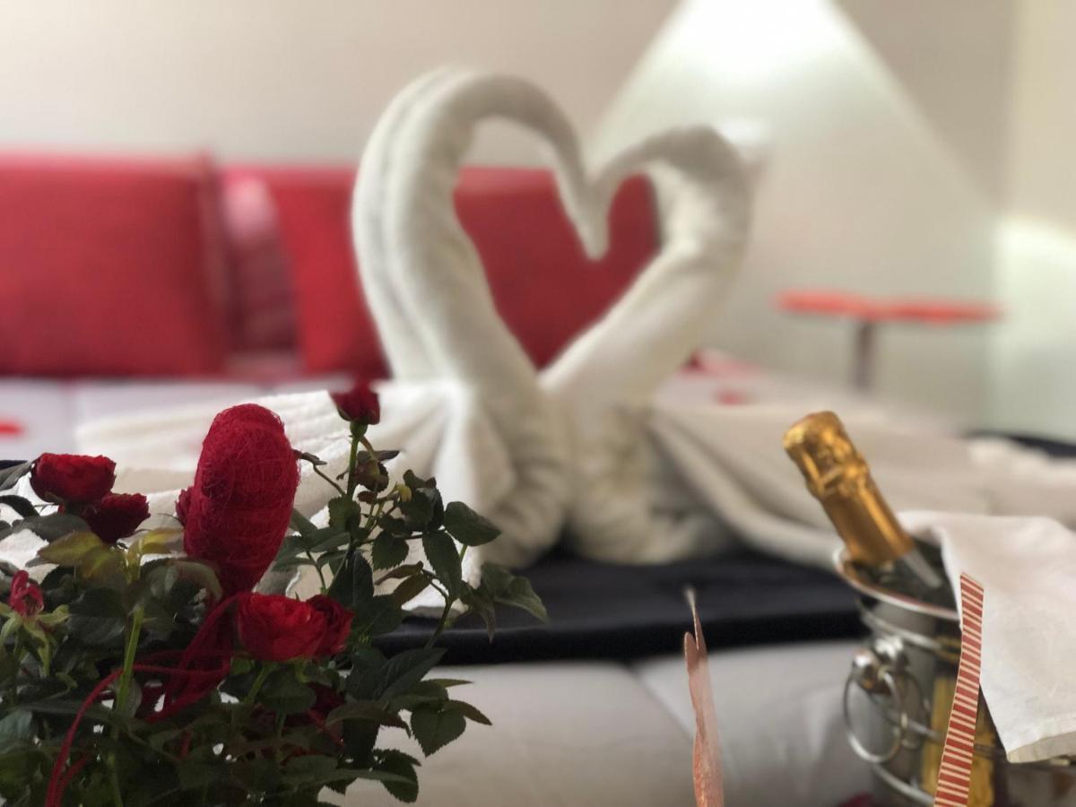 A Due Passi Dal Mare Bed and Breakfast Acquappesa Exteriör bild